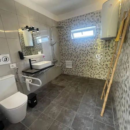 Ocean Breeze Villamaracuya Penzion *